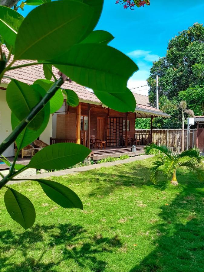 Leaf Coco Bungalow Gili Air Exterior photo